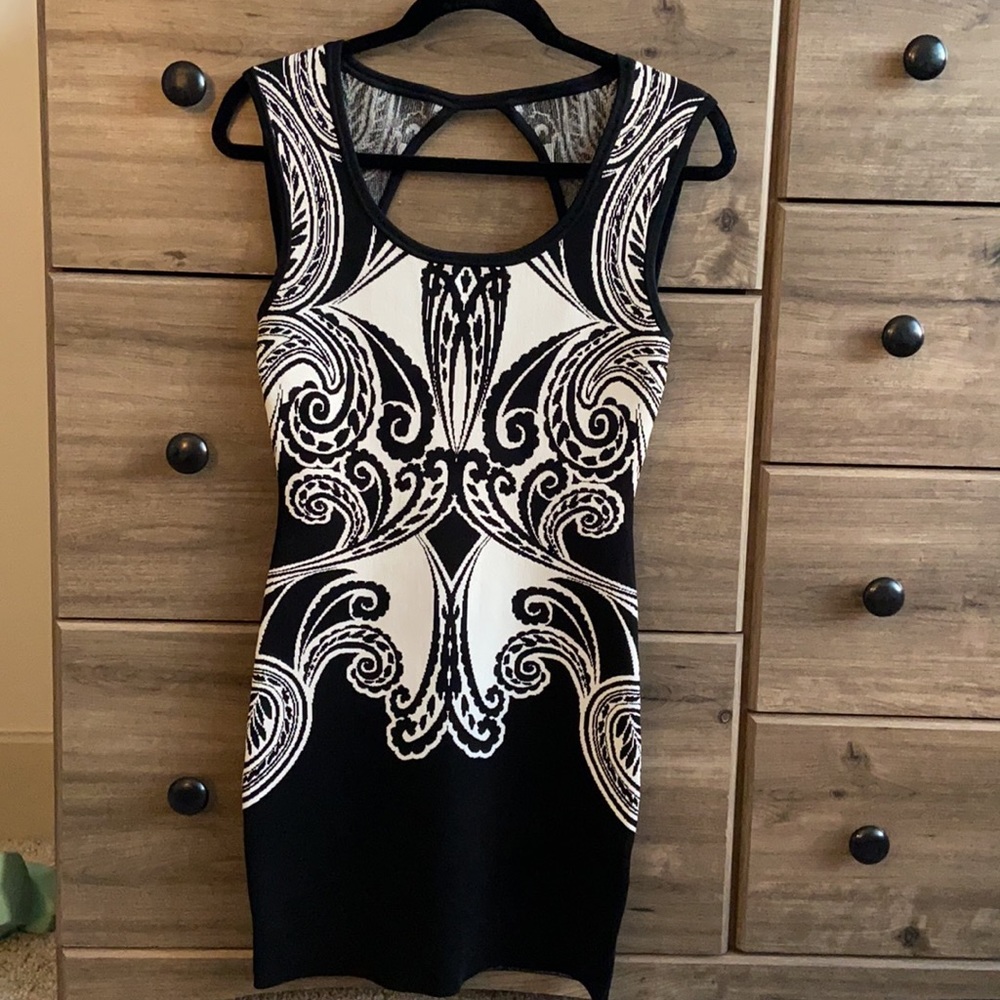 Short dress
